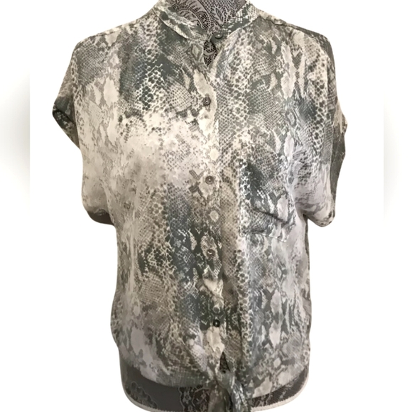 Olivaceous Tops - Olivaceous Snake Print Top
